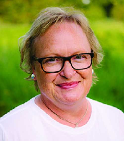 Beverly Faye  Davidson 